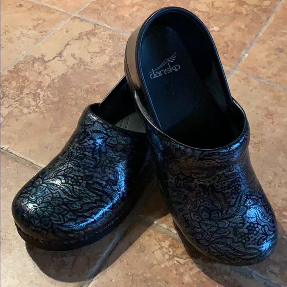 Dansko professional clogs - “henna patent”